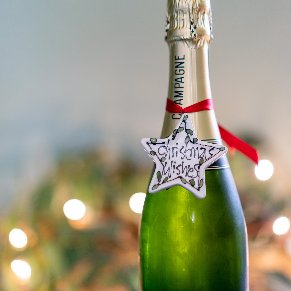 Hanging Star with Reindeer and 'Christmas Wishes'